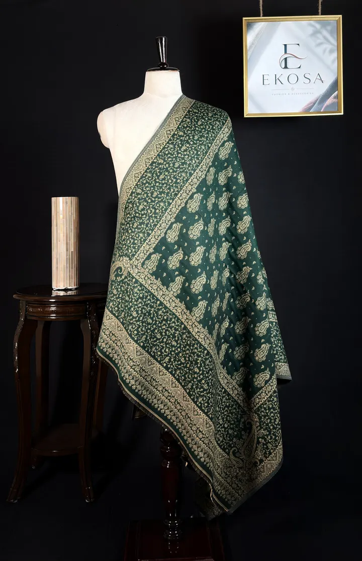 Queen Zaal — Green, image 1 of 3